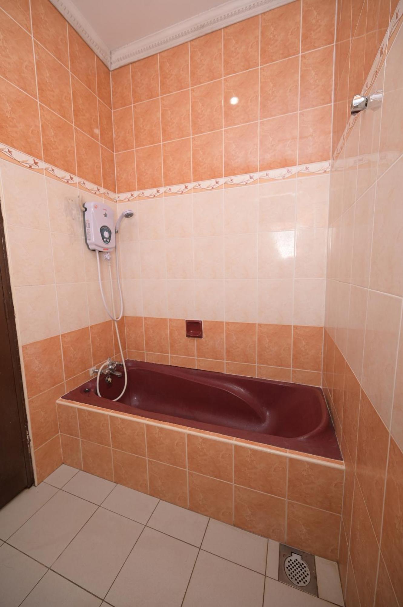 Kesedar Hotel Travel & Tours Sdn Bhd Gua Musang Exterior photo