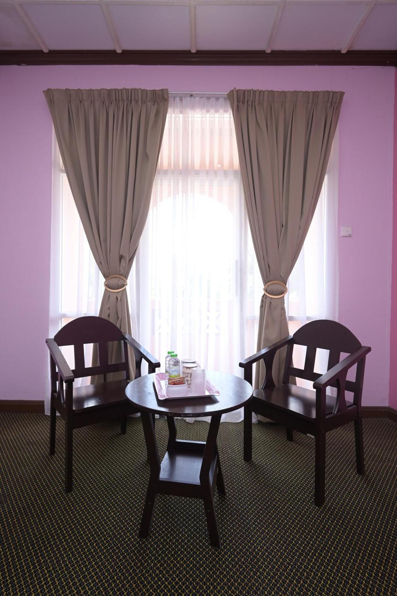 Kesedar Hotel Travel & Tours Sdn Bhd Gua Musang Exterior photo