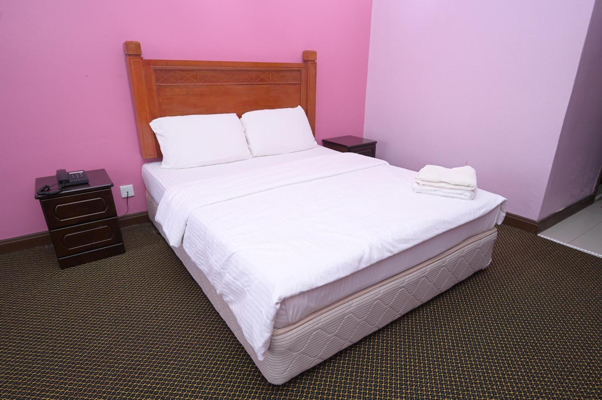 Kesedar Hotel Travel & Tours Sdn Bhd Gua Musang Exterior photo