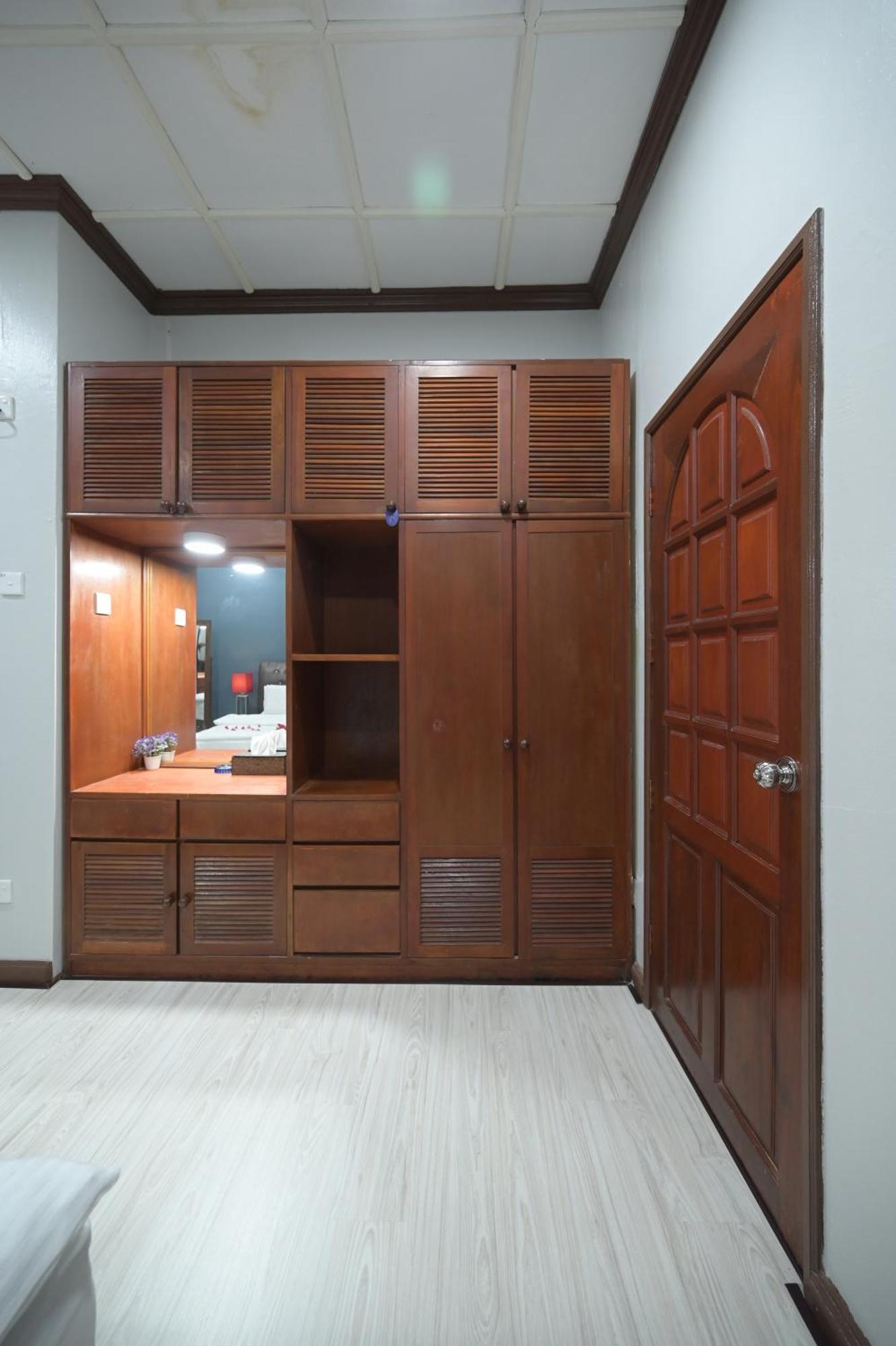 Kesedar Hotel Travel & Tours Sdn Bhd Gua Musang Exterior photo